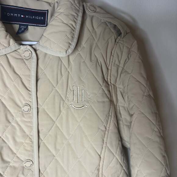 Tommy Hilfiger Women's Beige Diamond Quilted Button-Down Barn Jacket with Crest - Picture 4 of 8